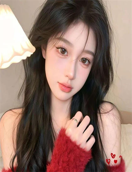 《超能查派》场景布置分析：环境设计与主题呼应探讨