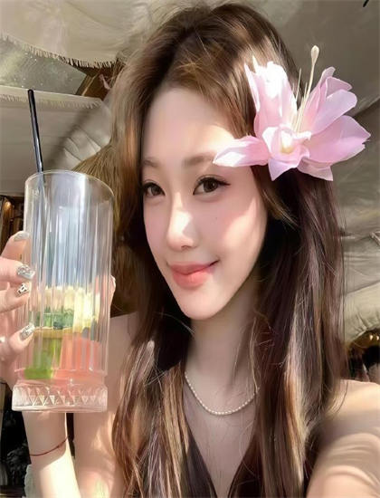 恐怖片经典《少女疑云》的叙事结构与视觉语言 ——恐怖片爱好者的必读指南